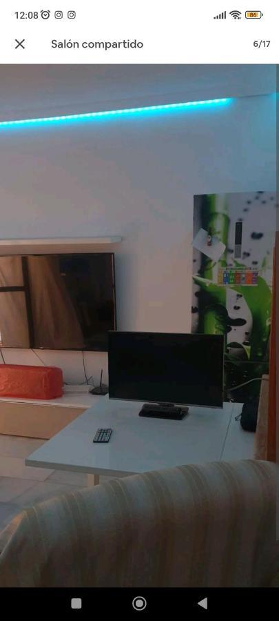 Habitacion Privada, Apartamento Centro Malaga Cerca De La Playa Exteriör bild