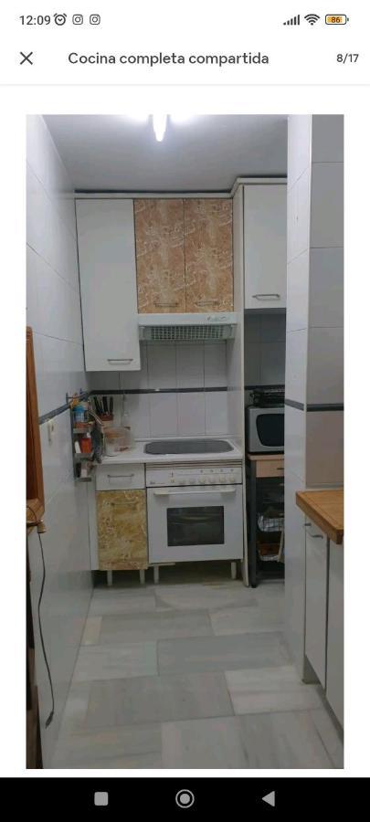 Habitacion Privada, Apartamento Centro Malaga Cerca De La Playa Exteriör bild
